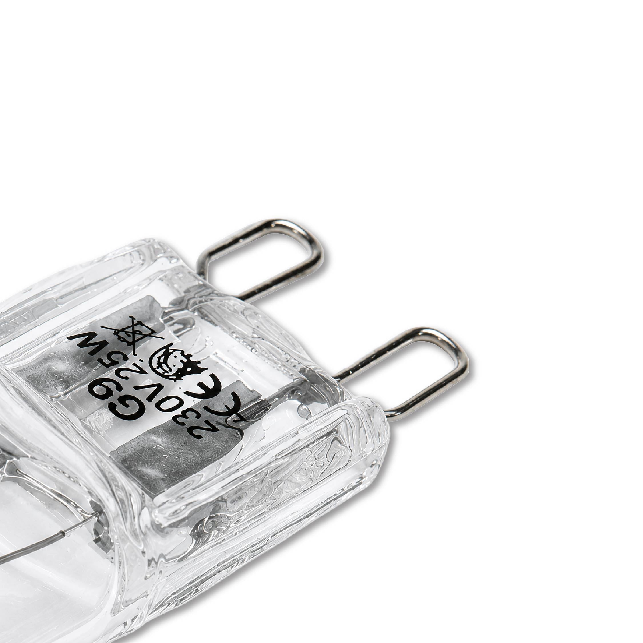 Close-up of the DOMIRA G9 halogen
bulb pins showing the precision G9
connector and high-quality glass finish
for reliable installation.