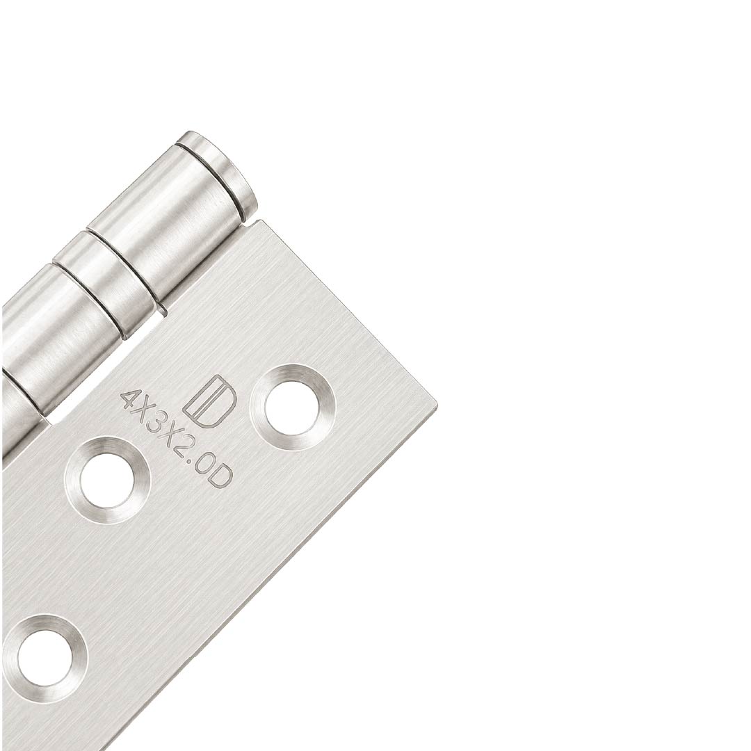 Close-up showing the polished silver finish and robust heavy-duty steel construction of the DOMIRA door hinge.