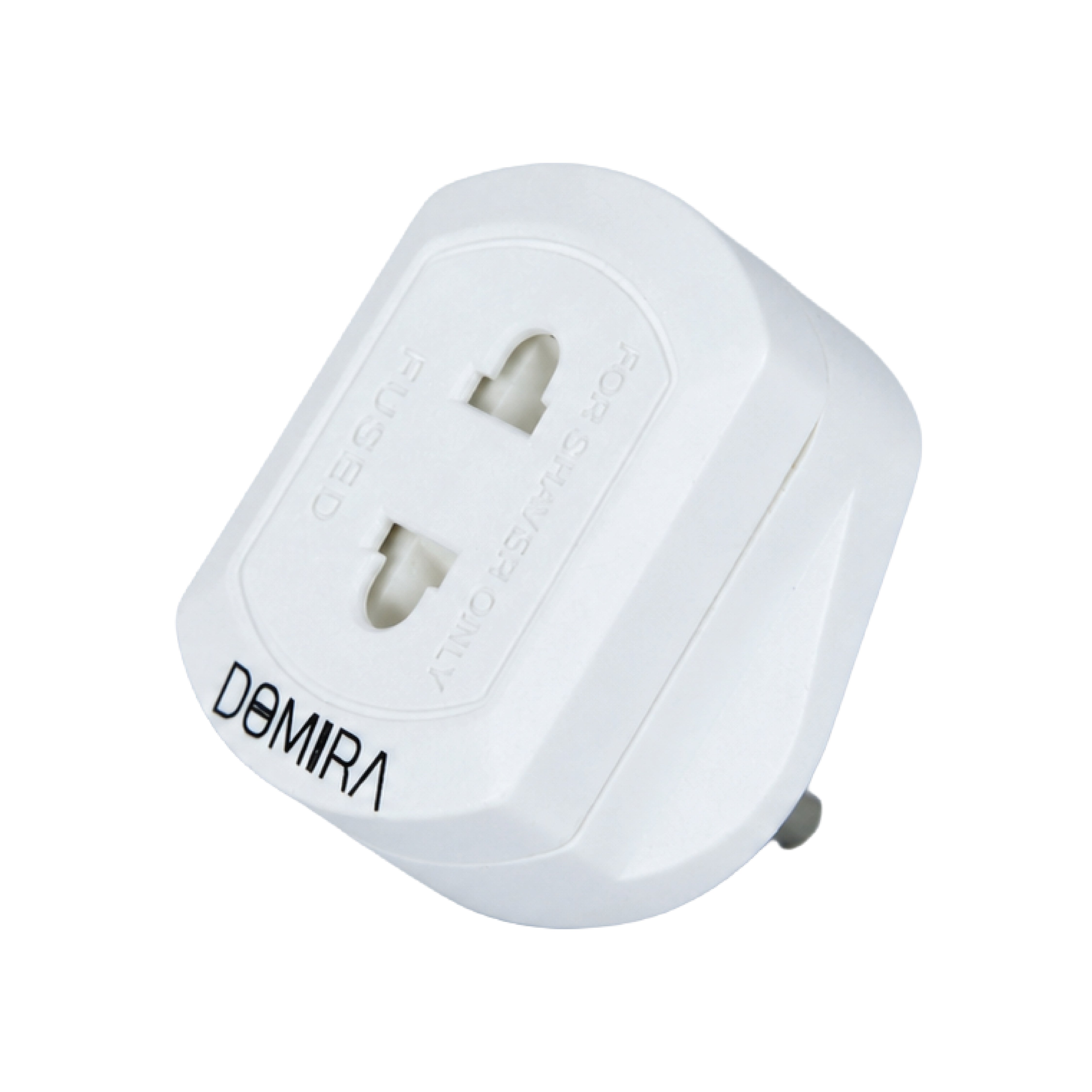 Perspective view of the DOMIRA white
travel adapter suitable for electric
toothbrushes and shavers.