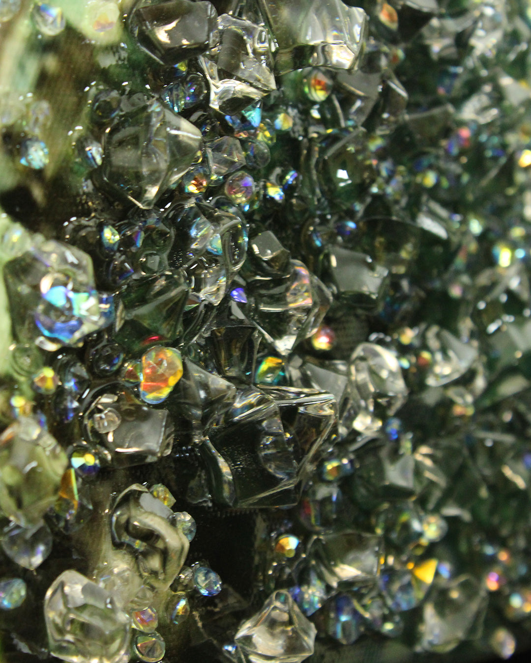Malachite green and gold geode resin wall art set close-up of the crystal and mineral detail